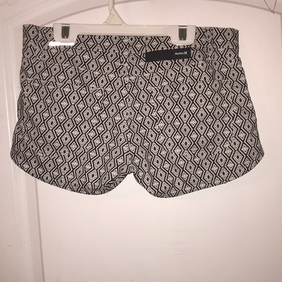 Patterned shorts - Picture 2 of 5
